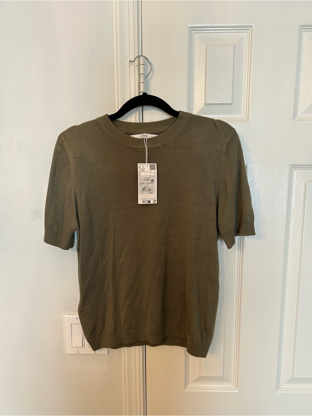 Mango NWT Olive Crewneck Short-Sleeve Knit Tee
